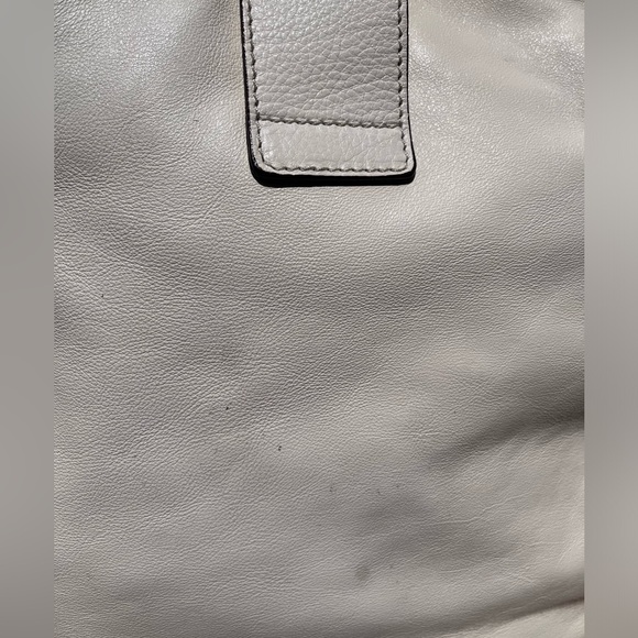 EUC Marc Jacobs Leather Shoulder Bag - Picture 8 of 17